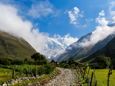 Trekking to Humantay Lagoon